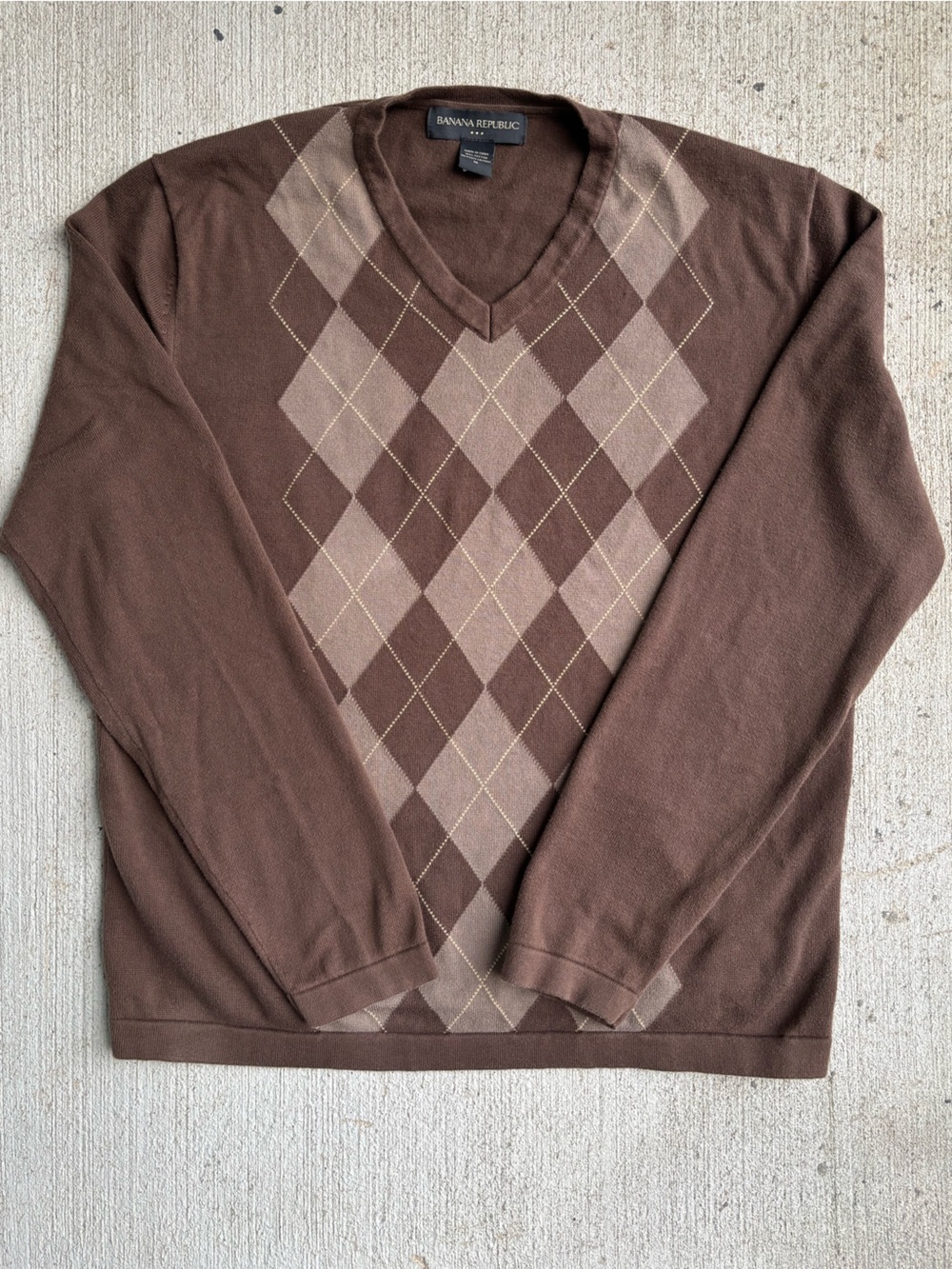 Banana Republic Brown Sweater with Tan Argyle V-Neck